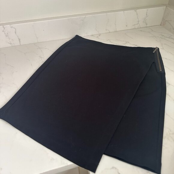 CABI #998 Ponte Asymmetrical Faux Wrap Skirt In Black Size 6 - Picture 1 of 6